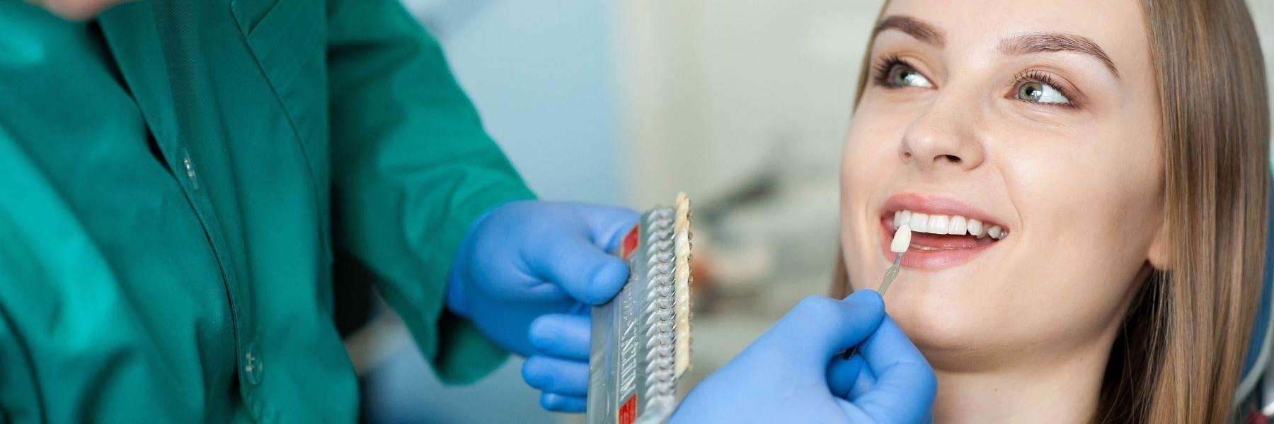 girl getting her teeth whitened in boulder co